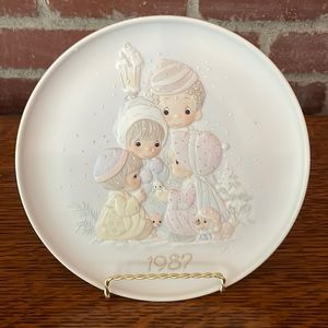 Precious Moments 1987 Plate “My Peace I Give Unto Thee”